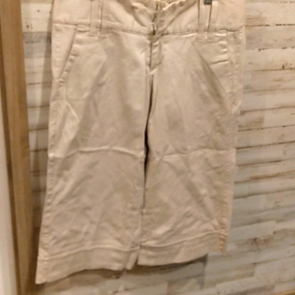 Spacegirls women's capris.   Box 17q